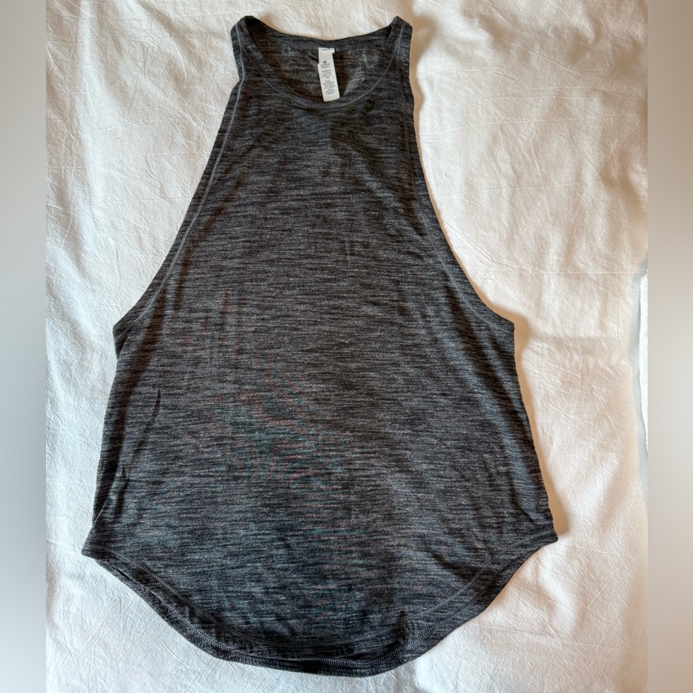 Lululemon Athletica Gray Muscle Tee with Curved Hem